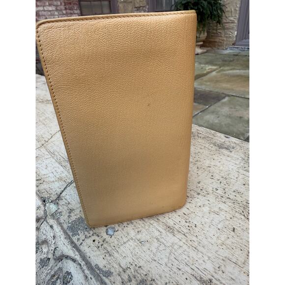 CHANEL CAVIAR LEATHER WALLET IN BEIGE - Picture 4 of 10